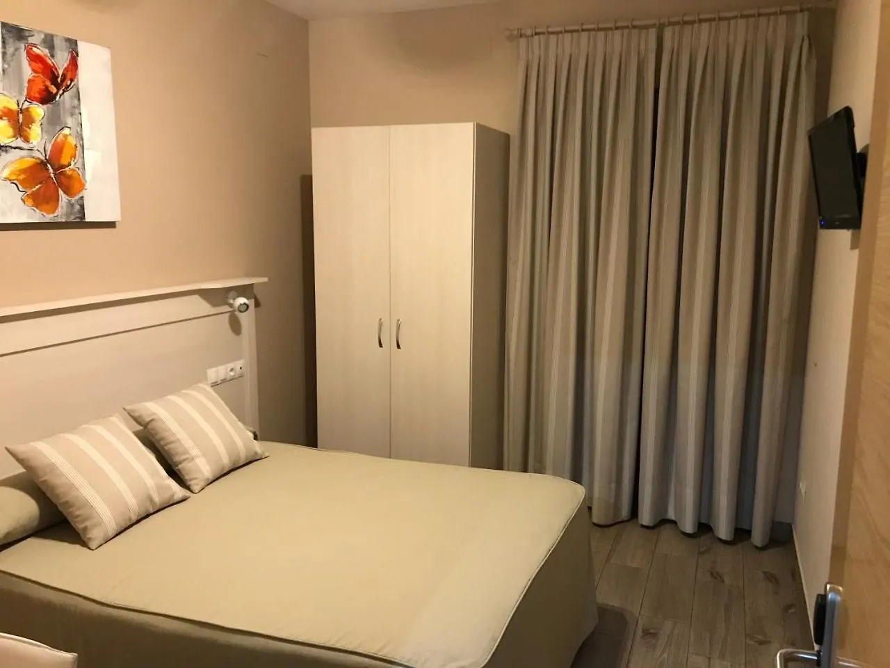 Hostal Los Encinares Villanueva de Cordoba Guest house